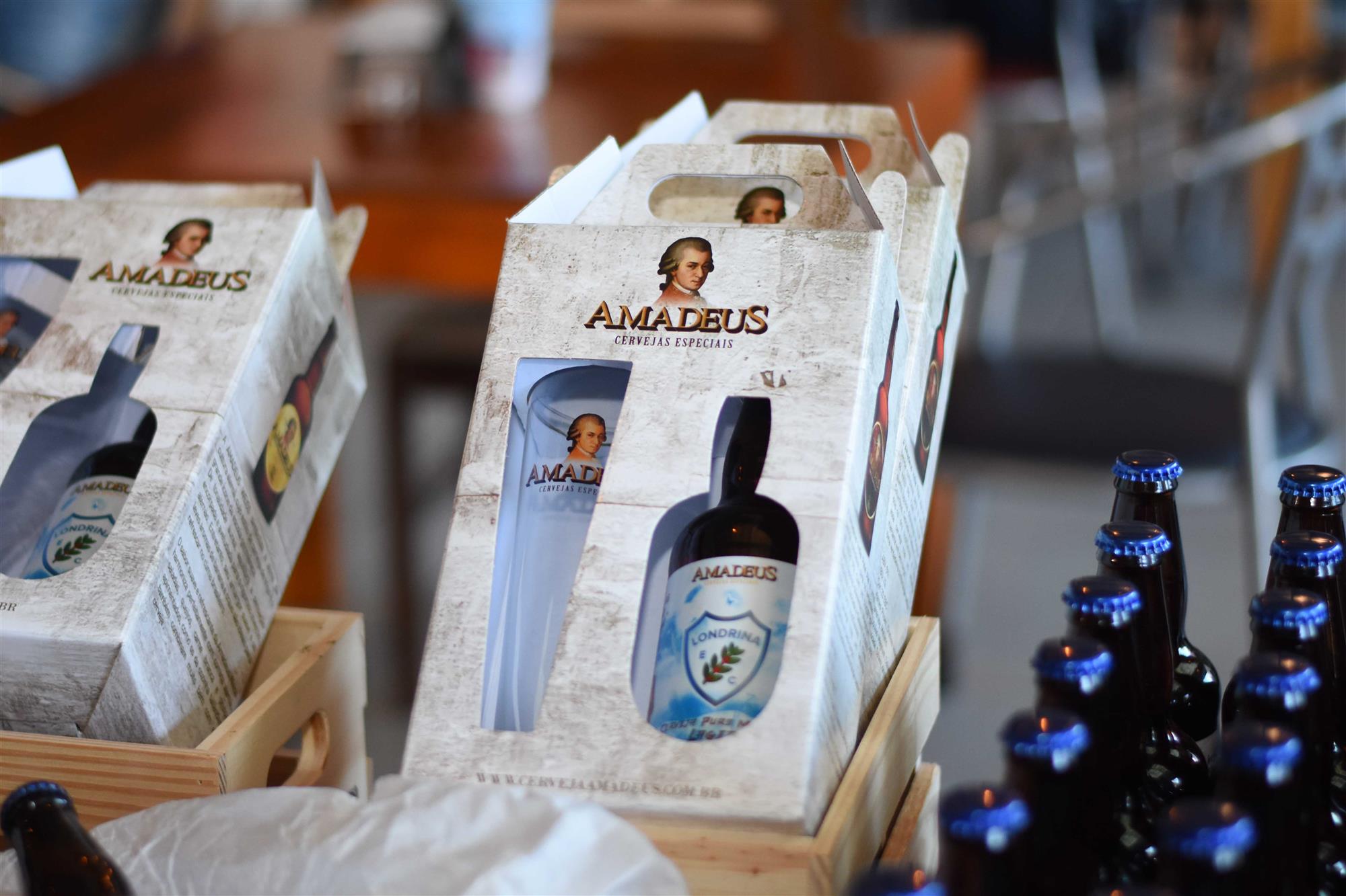 Amadeus lança cerveja colecionável do Londrina Esporte Clube